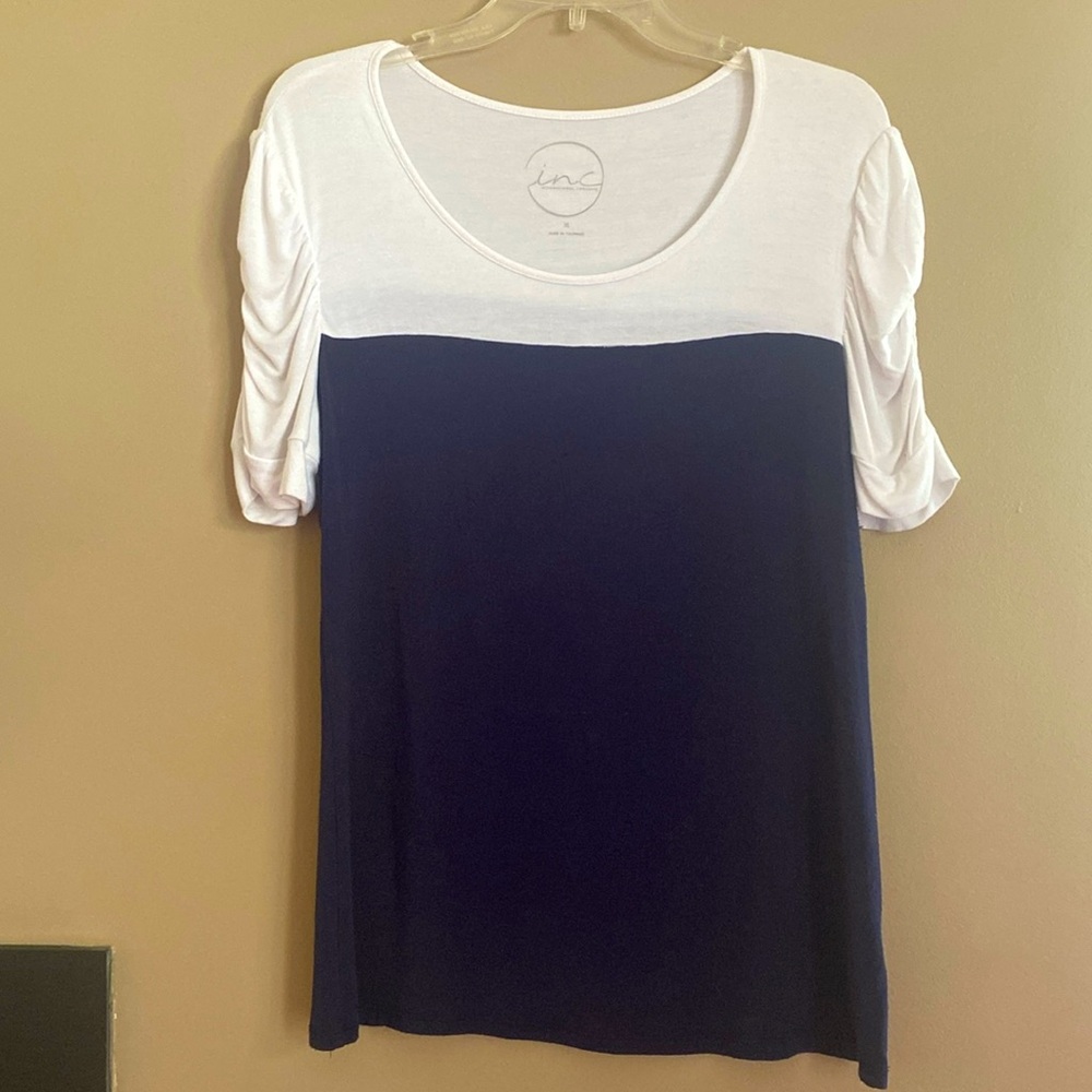 Women’s Inc. International Concepts Blue and White Top. Size X-Large